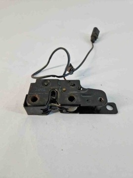 фото thumb №1, Засувка безпеки капота audi tt roadster 8j9 8j0823509a 1.8l