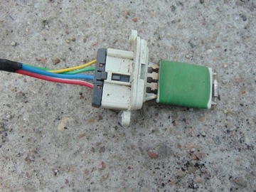 фото thumb №2, Резистор резистор вентилятор opel meriva a европа