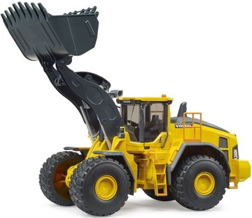 Bruder 02458 Большой фронтальный погрузчик VOLVO L260H