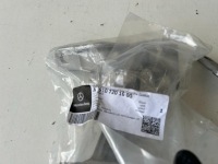 фото thumb №3, Mercedes sprinter 910 петли дверь 9107201500