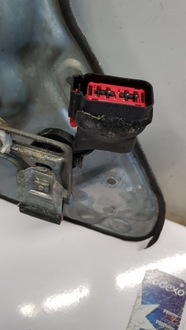 фото thumb №9, Динамик механизм стекло правый задняя volvo v50