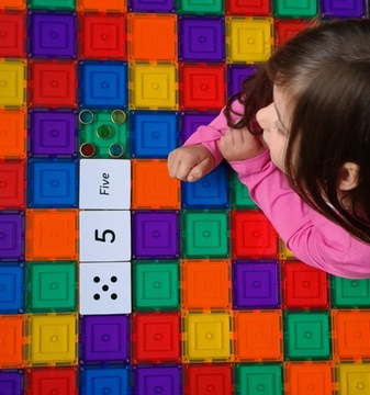 Nakładki na klocki magnetyczne liczby 40 el. Numeracy Pack Learn&Grow Toys