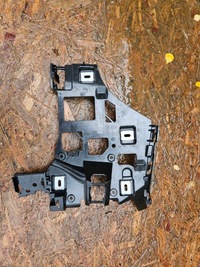 фото thumb №1, Mercedes w206 направляющая правый задняя бампера