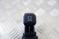 фото thumb №7, Кнопка тормоза ручного toyota yaris _p21_ 84390k0010 1.5l hybrid 85kw