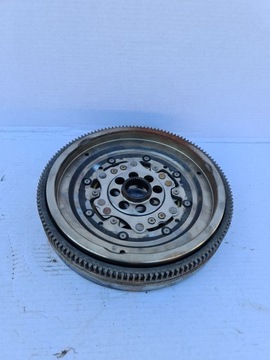 фото thumb №1, Golf vii зчеплення двомасовий 2,0 tdi 04l105266h