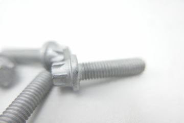 фото thumb №5, Гвинти termostu натягувач ремінь saab 11097431