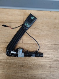 фото thumb №1, Bmw e60 e61 натягувач поперечина безпеки 9117240