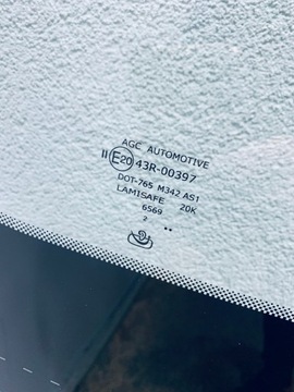 фото thumb №3, Стекло лобовое новая vivaro jumpy expert traveller