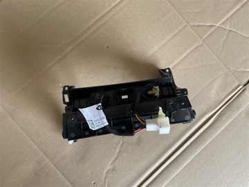 фото thumb №6, Штекер гніздо зарядним пристроєм usb port 84624-j7500 kia ceed iii 3 18-22r 21r