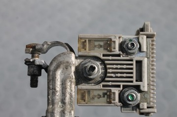 фото thumb №7, Клемма предохранители акумулятора outlander ii 2.2 дизель с прямым впрыском 06-12