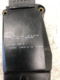 фото thumb №5, Замок доводчик кришки audi a6 c6 4f9827383a