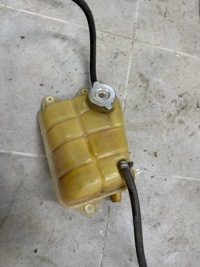 Купить Бачок расширительный mercedes w126 m117, фото thumb