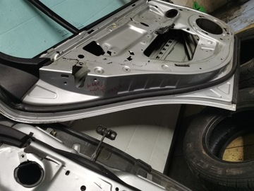 фото thumb №11, Дверь левый зад универсал mercedes w211 e класс рестайлинг avantgarde цвет 775 775u