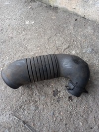 фото thumb №1, Труба повітропровід turbo 8d0129615k vw passat b5 fl 05r 1.9 tdi