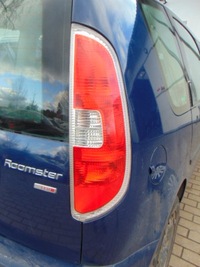 фото thumb №1, Skoda roomster lift лампа задняя правая комплектная