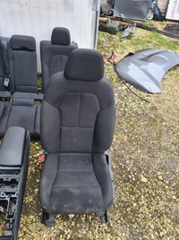 фото thumb №10, Салон volvo xc 40 заднє сидіння сидіння обшивки заднє сидіння спинка підлокітник