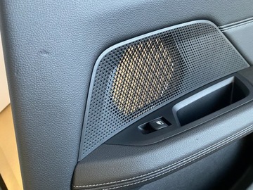 фото thumb №5, Bmw 4 g26 обивка боковина дверь правый зад