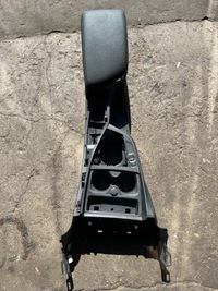 фото thumb №1, 105 bmw f20 f21 f22 підлокітник