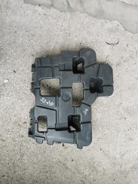 фото thumb №1, Напрямна бампера правий задня renault megane iv 16-