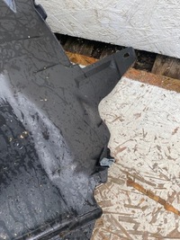 фото thumb №6, Mercedes-benz оригінальний номер a2046904730 підкрилок