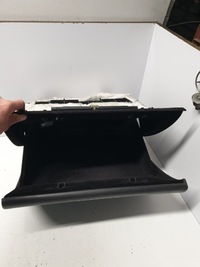 фото thumb №9, Бардачок пасажира volkswagen оригінальний номер 3d1857114e