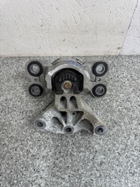 фото thumb №6, Кронштейн подушка двигуна volvo xc60 i 2008-2017 31401307 2.0 d4