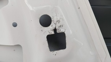 фото thumb №7, Opel zafira c капот крышка двигателя белая красивая