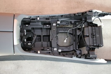 фото thumb №11, Bmw x7 g07 туннель средний консоль подлокотник elfenbeinweiss atlas серый