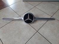 фото thumb №1, Решётка радиатора - накладка решётка - значок - mercedes cla w 118