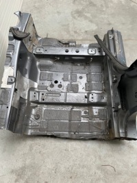 фото thumb №7, Чверть блок двигуна середній поріг правий mercedes w213 e-klasa