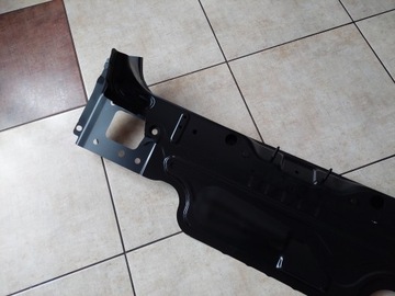 фото thumb №6, Pas задний - планка закрывающая - audi a4 b9 - 8w9 - универсал - новый