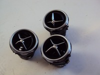 фото thumb №1, Решётки обдув mercedes gla x156 2.2 cdi 18 r