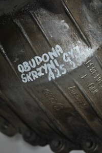 фото thumb №3, Кришка корпус коробки audi gyj 01j301383t