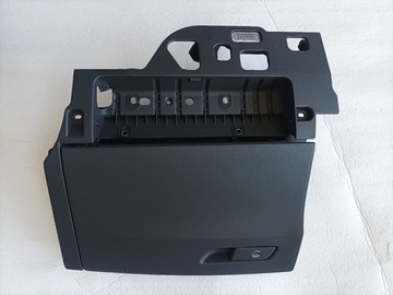 фото thumb №1, Audi a4 b9 рестайлінг бардачок пасажира valet 8w1880302c 6ps