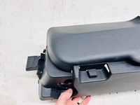 фото thumb №9, Corolla e21 kombi обшивка багажника góra права правий з led