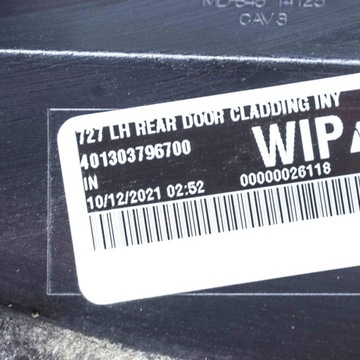 фото thumb №7, Ford mustang mach-e 2022 левая сторона планка дверь задних