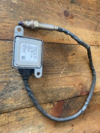 фото thumb №1, Mercedes 205 датчик лямбда-зонд nox a 0009058511