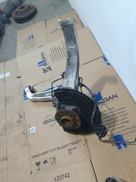 фото thumb №2, Поворотна опора підвішування важіль ліві levante maserati