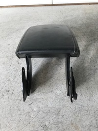 фото thumb №5, Подлокотник кожа audi q5 11r