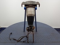 фото thumb №6, Audi q7 4l амортизатор перед правый 7l8616040b