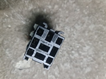 фото thumb №9, Кронштейн реле bmw e30 e31 e32 e34 e36 e38 e39 e46 e53 e60 e63 e64