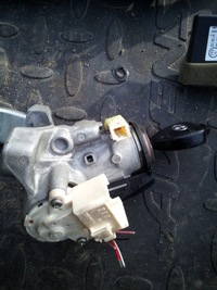 фото thumb №4, Auris 06-09 набор стартовый компьютер 1,4 d-4d 90