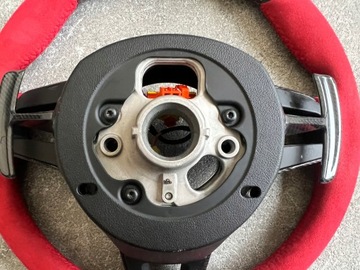 фото thumb №9, Porsche 991 carrera weissach руль карбон