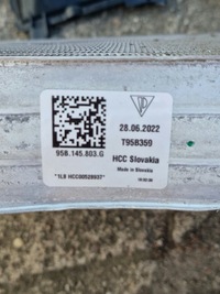 фото thumb №4, Porsche macan интеркулер левый радиаторов корпус 95b145803g 95b.145.803.g