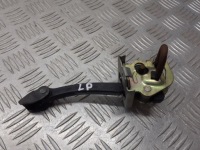 фото thumb №1, Обмежувач двері лівий перед bmw x3 e83 2.0 d 3330951