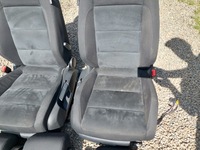 фото thumb №6, Сиденья диван алькантара volkswagen volkswagen golf vi hb красивый