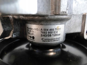 фото thumb №8, Mercedes c клас 204 насос підсилювача a0044667001