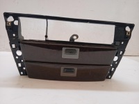 Купить Бардачок корпус консоли телефон bmw оригинальный номер 8261060, фото thumb