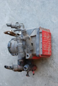 фото thumb №5, Клапан воздуха 21122034 renault premium 13r