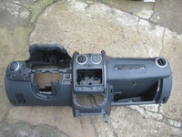 фото thumb №1, Dacia duster i lift приборная панель консоль приборная панель 2015 r.